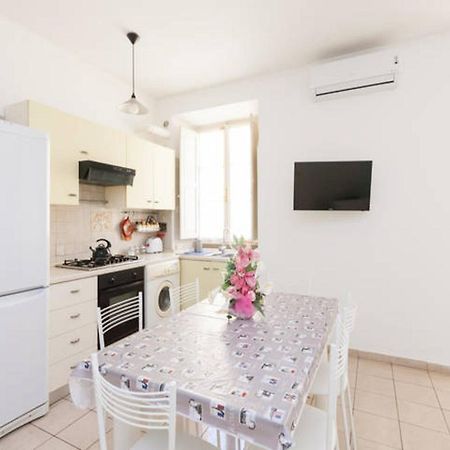 Apartemen 65 m² dengan 2 kamar tidur dan 1 kamar mandi pribadi di Vatican Rome Ruang foto