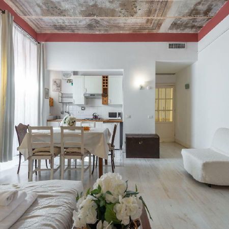 Apartemen 65 m² dengan 2 kamar tidur dan 1 kamar mandi pribadi di Vatican Rome Bagian luar foto