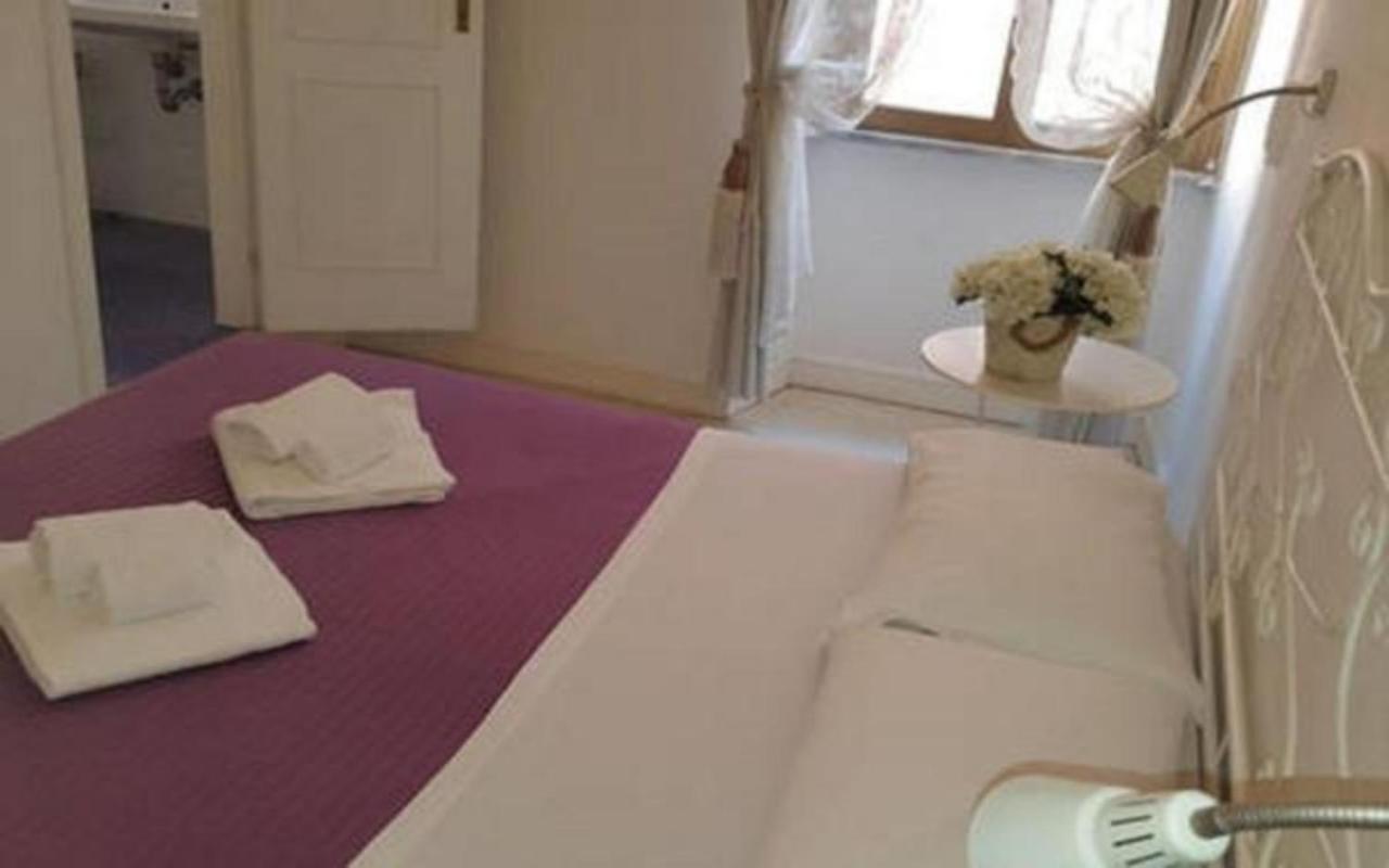 Apartemen 65 m² dengan 2 kamar tidur dan 1 kamar mandi pribadi di Vatican Rome Bagian luar foto