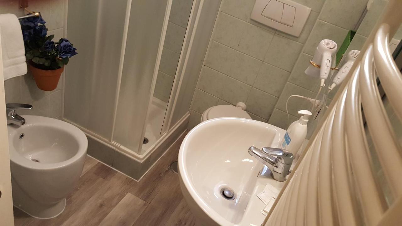 Apartemen 65 m² dengan 2 kamar tidur dan 1 kamar mandi pribadi di Vatican Rome Bagian luar foto