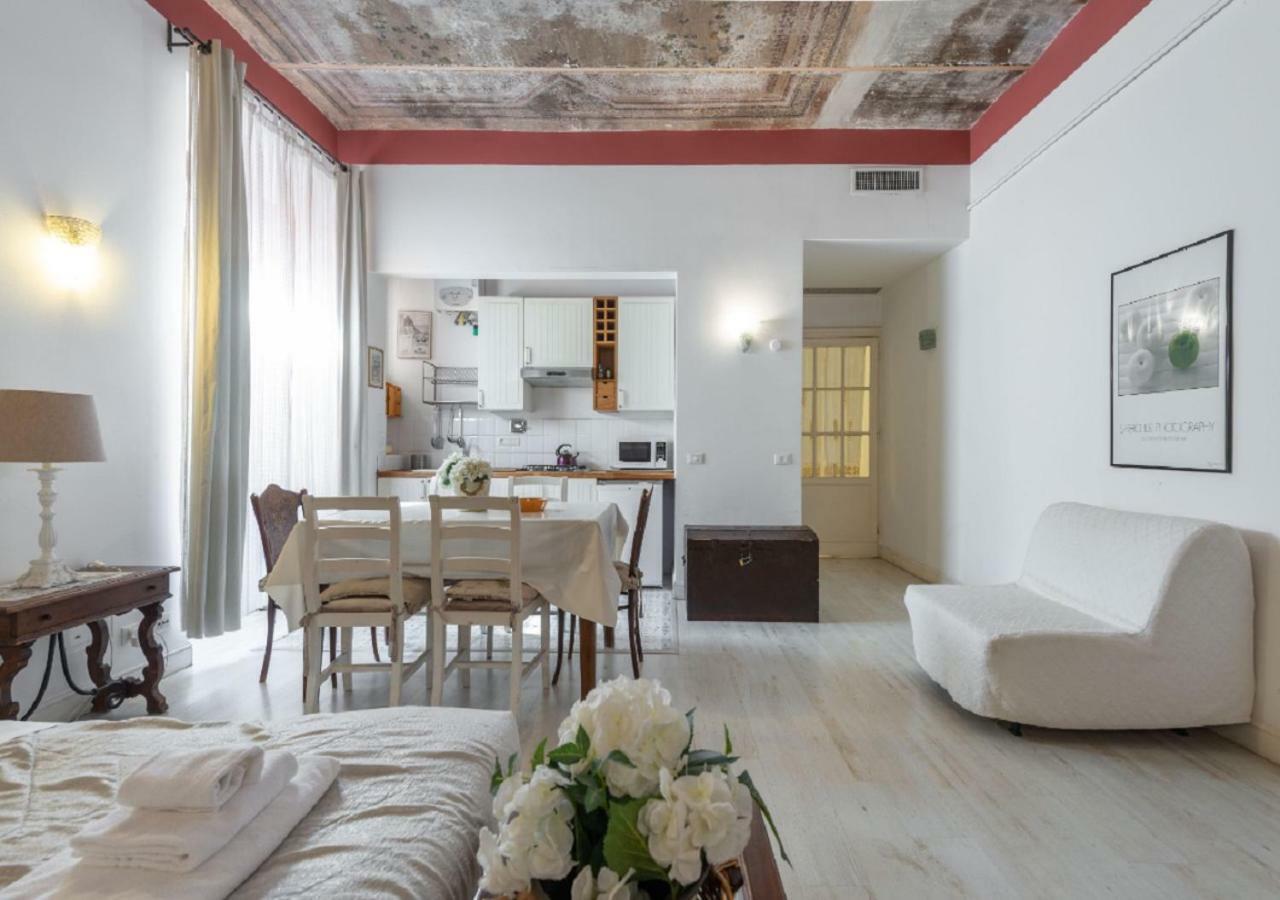 Apartemen 65 m² dengan 2 kamar tidur dan 1 kamar mandi pribadi di Vatican Rome Bagian luar foto